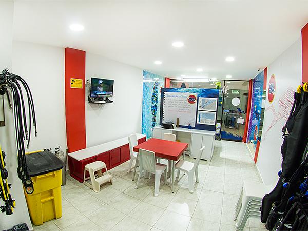 Centro De Mergulho Banda Dive Shop