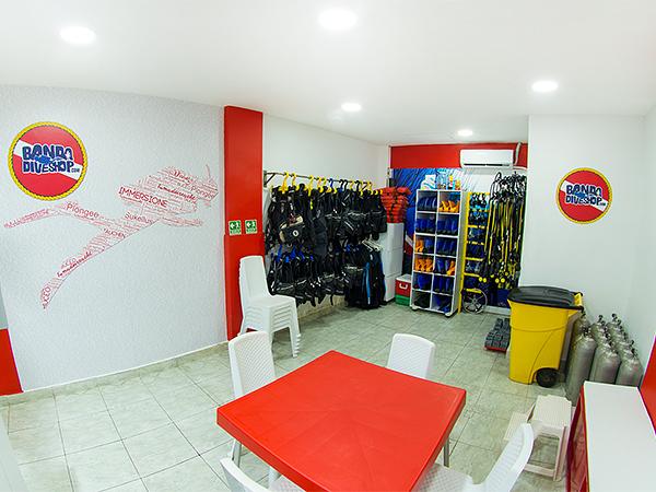 Banda Dive Shop   Centro De Buceo